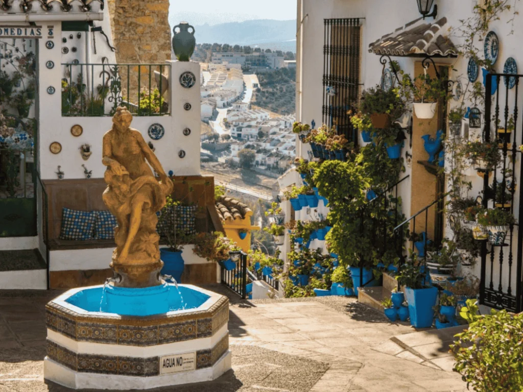 Alojamiento y Base de Operaciones